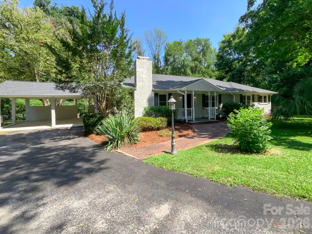 711 Forest Rd, Rock Hill, SC 29730