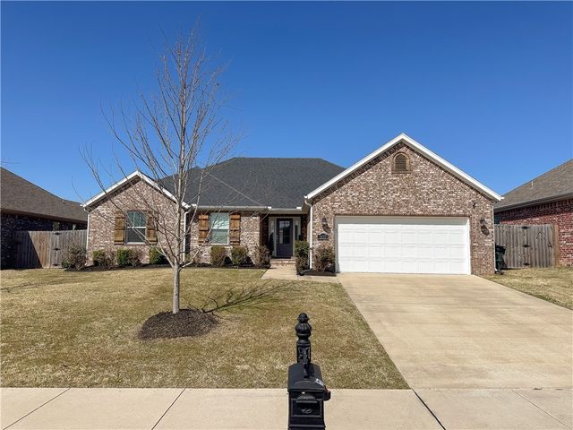 1637 S  Bayberry Ave, Fayetteville, AR 72701