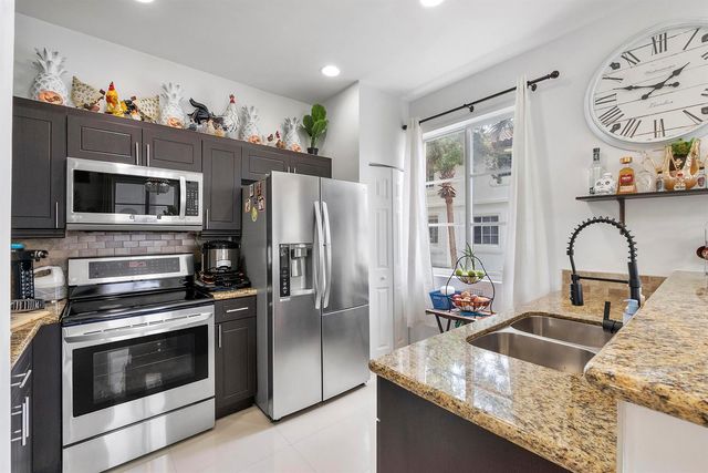 12430 SW 50th St #147, Hollywood, FL 33027