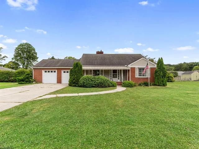 1725 S  Davis Ave, Elkins, WV 26241