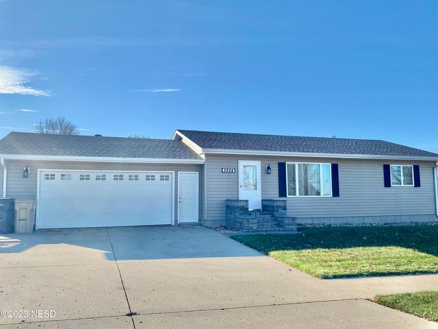 2824 5th Ave NW, Watertown, SD 57201