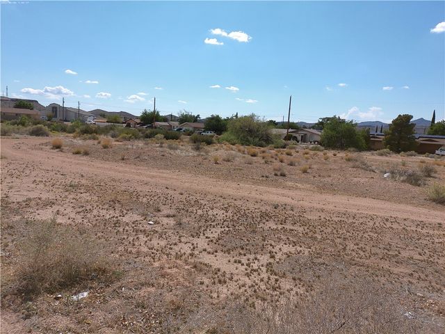 33-38 Valentine Ave, Kingman, AZ 86401