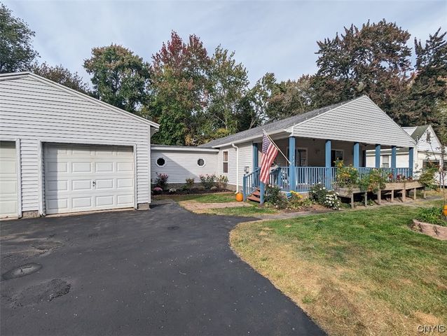 321 18th Ave, Blossvale, NY 13308