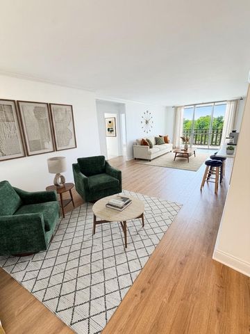 530 Valley Rd #7, Montclair, NJ 07043