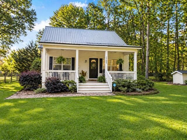 1722 Kenwood Rd, Manning, SC 29102