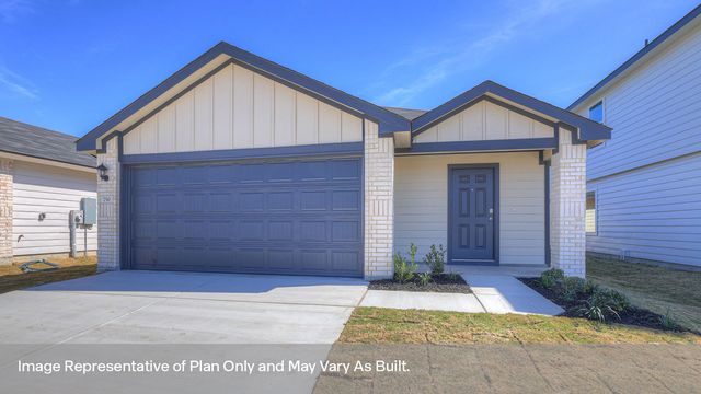 1223 Avery Ranch Dr, New Braunfels, TX 78130