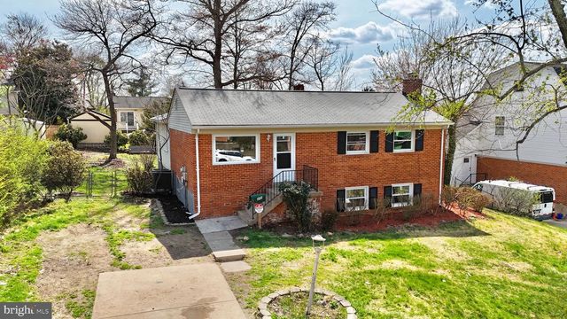 2907 Alliance Ln, Woodbridge, VA 22193