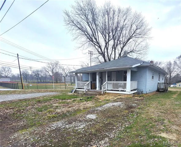 1404 Olive St, Collinsville, IL 62234