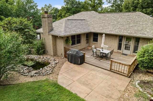 142 Walden Ln, Bull Shoals, AR 72619