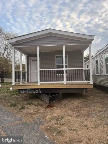12 Jackson Dr, Millville, NJ 08332