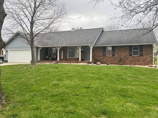 2103 Oaklawn Dr, Chillicothe, MO 64601