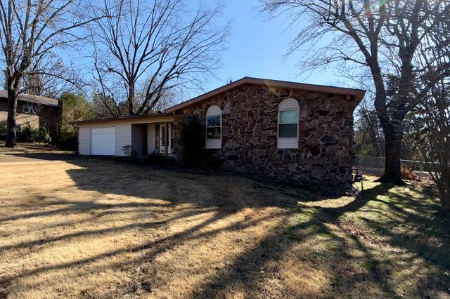 3192 Peggy St, Batesville, AR 72501