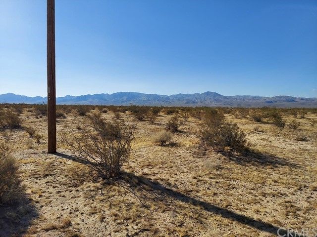 1 Coventry St, Newberry Springs, CA 92365