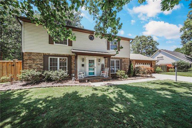 808 Holiman St, Springdale, AR 72762