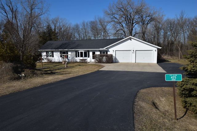 425 County Highway Dl, Luxemburg, WI 54217