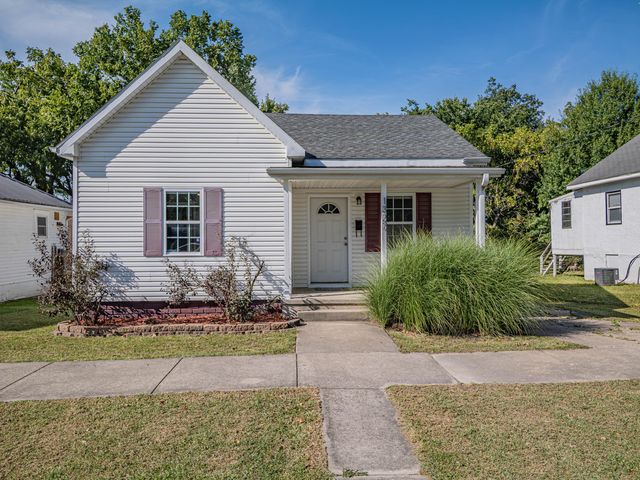 1327 Myra St, Moberly, MO 65270