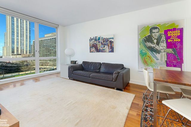 200 W  End Ave #4D, New York, NY 10023