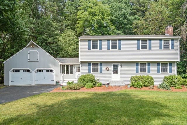 51 Peabody Dr, Stow, MA 01775