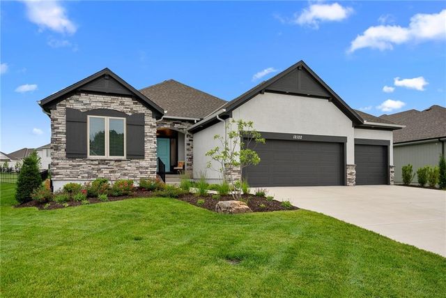 12122 W  138th Ct, Overland Park, KS 66221