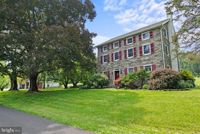 715 Cathill Rd, Sellersville, PA 18960