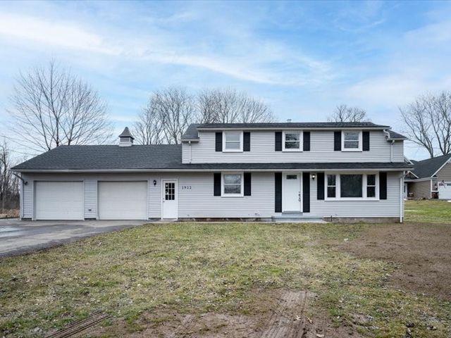 1912 N  Union St, Spencerport, NY 14559