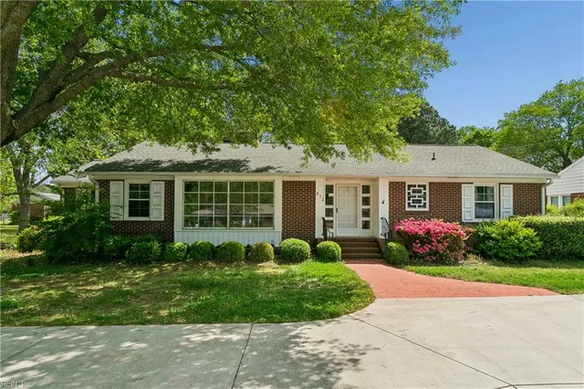 812 Poquoson Ave, Poquoson, VA 23662