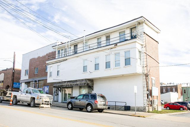 31-33 S  Bank St, Mount Sterling, KY 40353