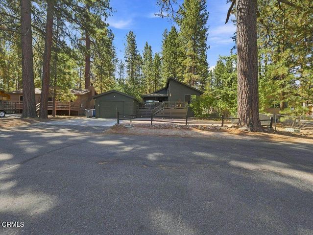 41435 McWhinney Ln, Big Bear Lake, CA 92315