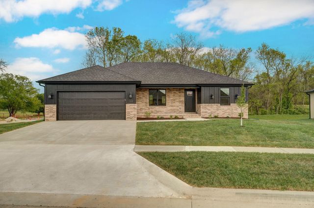1322 South Tanner Avenue, Springfield, MO 65802