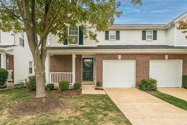 1069 Big Bend Crossing Dr, Valley Park, MO 63088