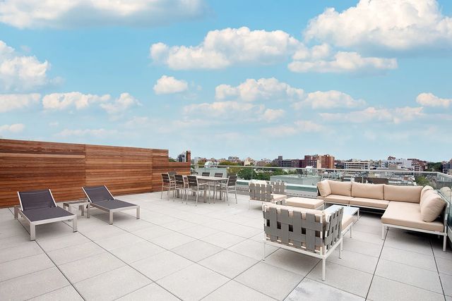 30-77 Vernon Blvd #619S, Astoria, NY 11102