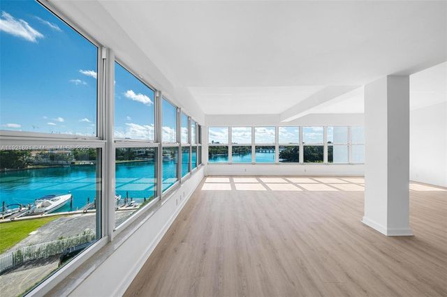 9100 W  Bay Harbor Dr #5A, Bay Harbor Islands, FL 33154