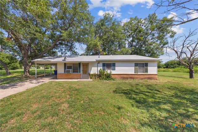 17 Ellis Ave, Troy, TX 76579