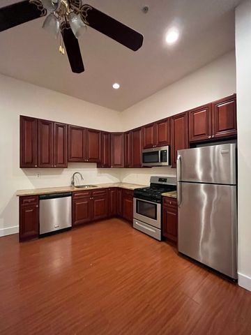 1206 Walnut St #1-1F, Philadelphia, PA 19107
