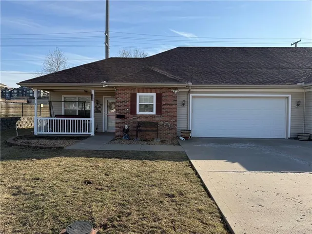 11405 Lafayette Ave, Kansas City, KS 66109