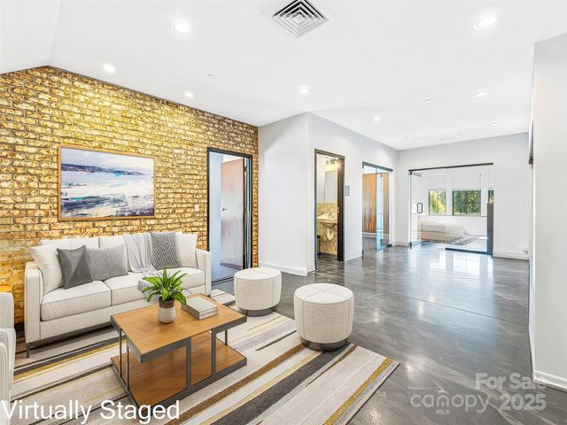 208 Charlotte Hwy #301, Asheville, NC 28803