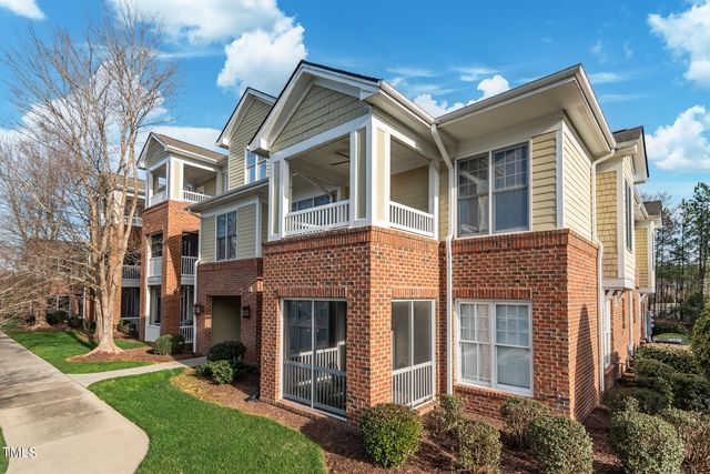 425 Waterford Lake Dr   #425, Cary, NC 27519