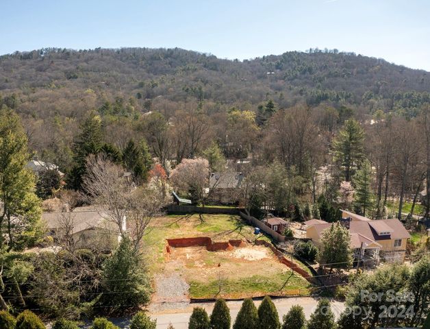 253 Country Club Rd, Asheville, NC 28804