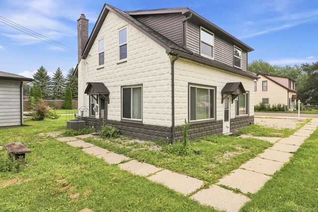 47561 Forton St, New Baltimore, MI 48047