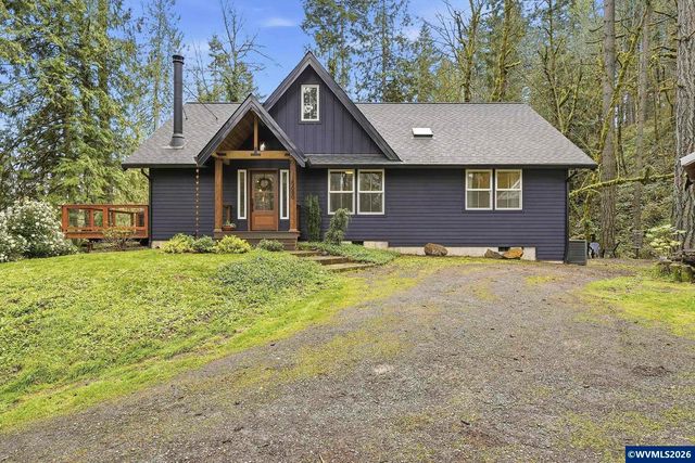 15680 S  Wave Rd, Mulino, OR 97042