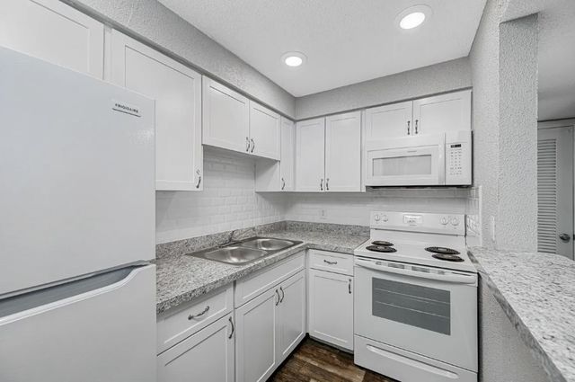 3437 3rd Ave N #1B, Saint Petersburg, FL 33713