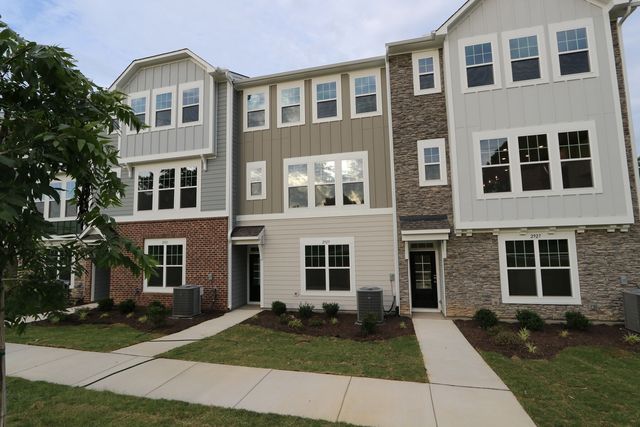 2925 Richardson Rd, Apex, NC 27502