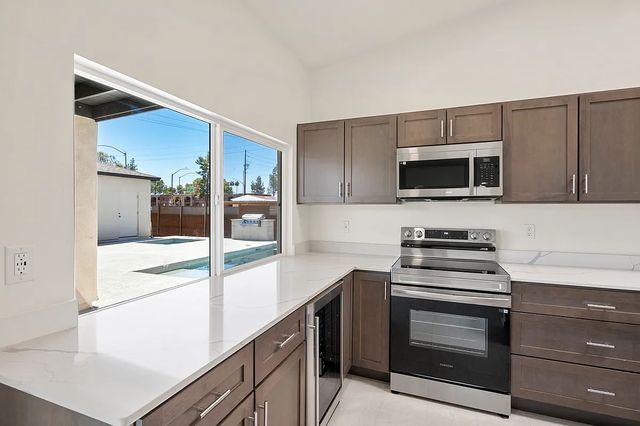 3217 N  Mountain Ave, Tucson, AZ 85719