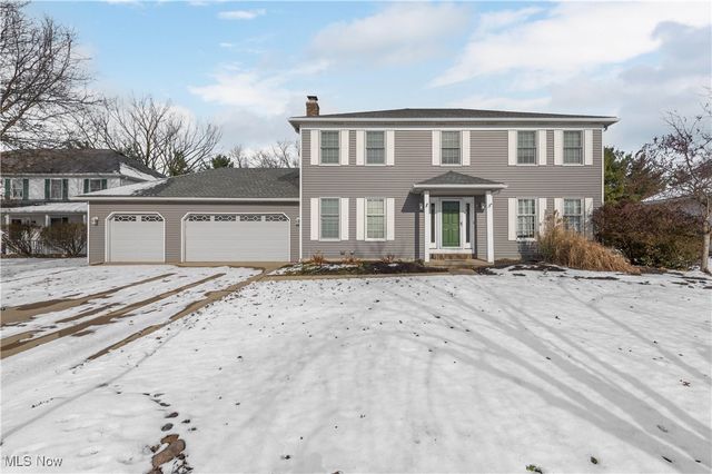 20868 Parkwood Ln, Strongsville, OH 44136
