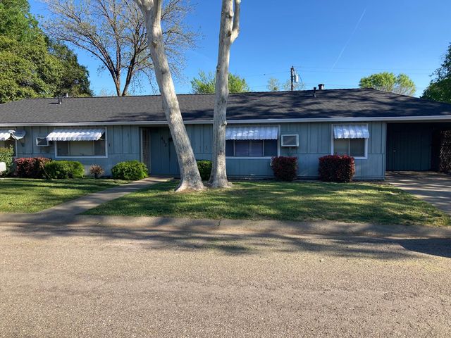 432 Round Up Ave, Red Bluff, CA 96080