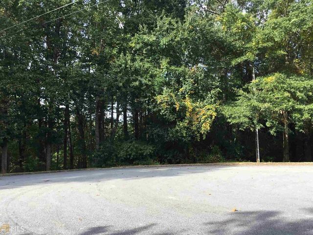 3725 Lochview Dr, Loganville, GA 30052