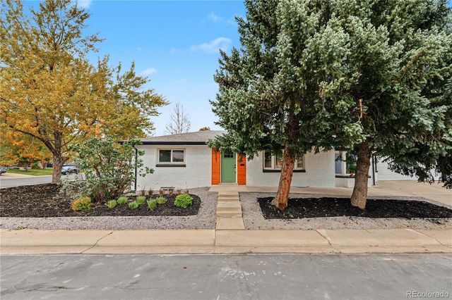5557 W Mexico Avenue, Lakewood, CO 80232