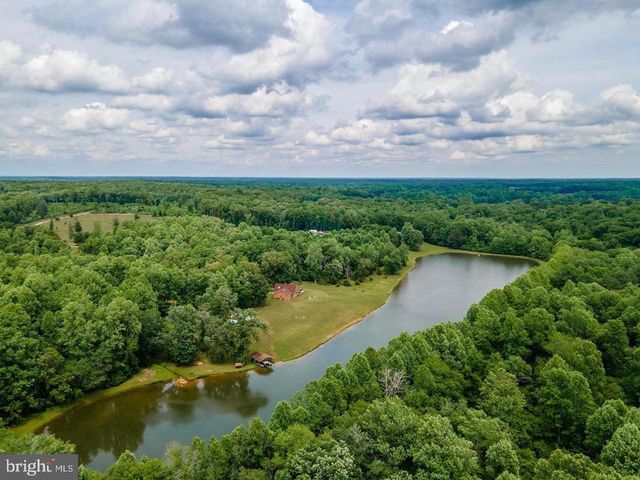 29082 Raccoon Ford Rd, Burr hill, VA 22433