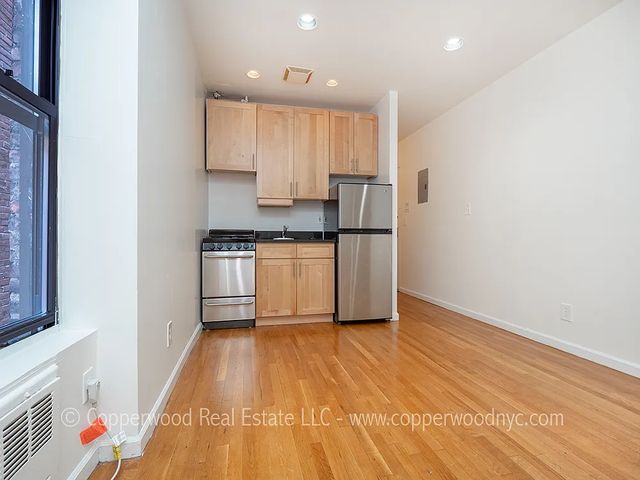 444 E  81st St #11, New York, NY 10028