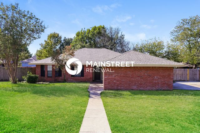 1600 E  Bankhead Dr, Weatherford, TX 76086